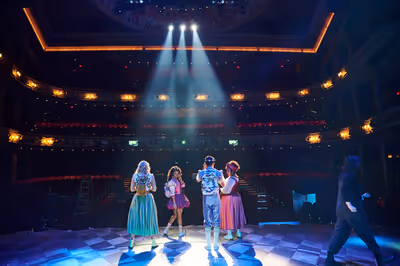 Betsy Wolfe, Lorna Courtney, Justin David Sullivan and Melanie La Barrie  Photo