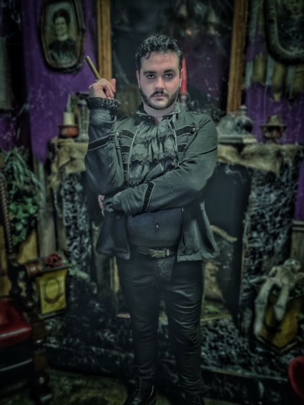 Photos: Meet the Cast of Little Radical Theatrics' THE ADDAMS FAMILY  Image