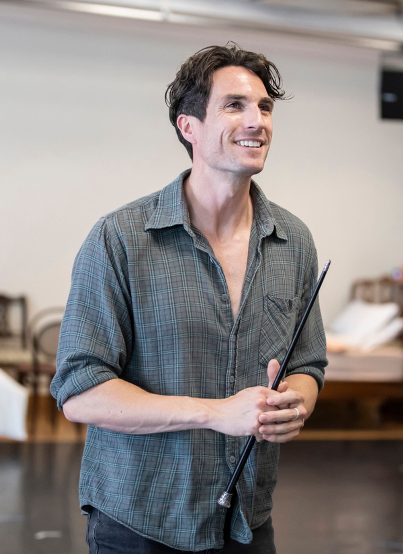 Photos: See Emily Tierney, James Darch & More in Rehearsals for Trevor Nunn-Directed IDENTICAL  Image