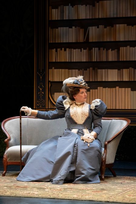 Review: THE IMPORTANCE OF BEING EARNEST at Shaw Festival  Image
