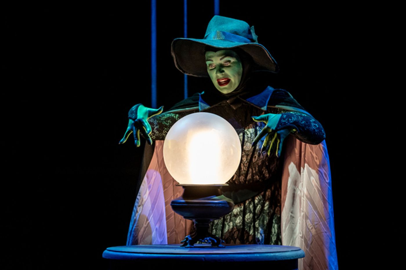 Photos: First Look At THE WIZARD OF OZ At Marriott Theatre  Image