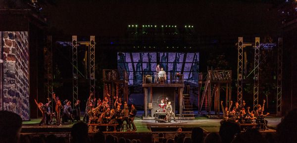 Photos/Video: First Look At Carmen Cusack and Ben Davis In SWEENEY TODD: THE DEMON BARBER OF FLEET STREET — photo 9 of 15