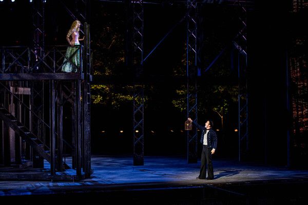 Photos/Video: First Look At Carmen Cusack and Ben Davis In SWEENEY TODD: THE DEMON BARBER OF FLEET STREET — photo 2 of 15
