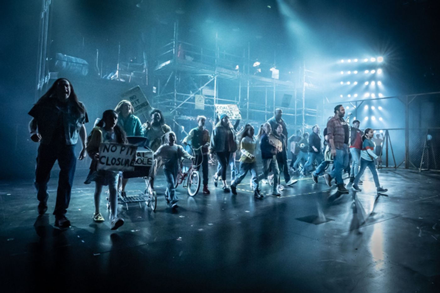 Photos: Get a First Look at Sally Ann Triplett & More in BILLY ELLIOT THE MUSICAL at Leicester's Curve Theatre  Image