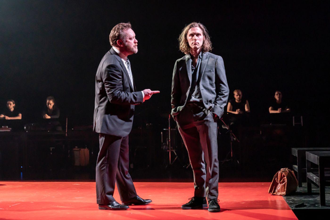 Photos: First Look at CLOSER, Opening This Week at the Lyric Hammersmith Theatre  Image