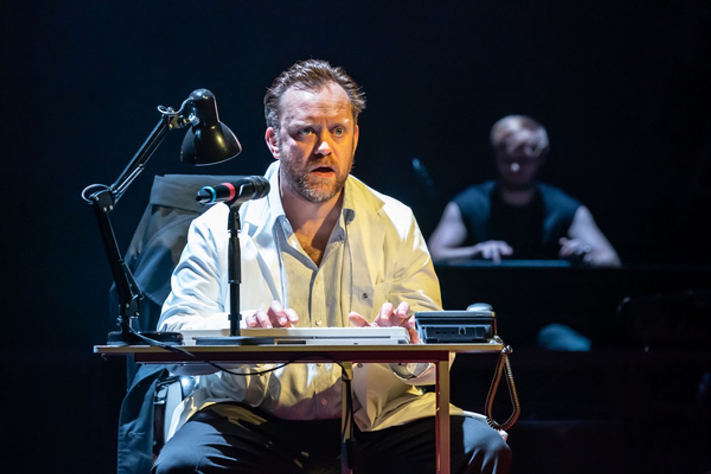 Photos: First Look at CLOSER, Opening This Week at the Lyric Hammersmith Theatre  Image