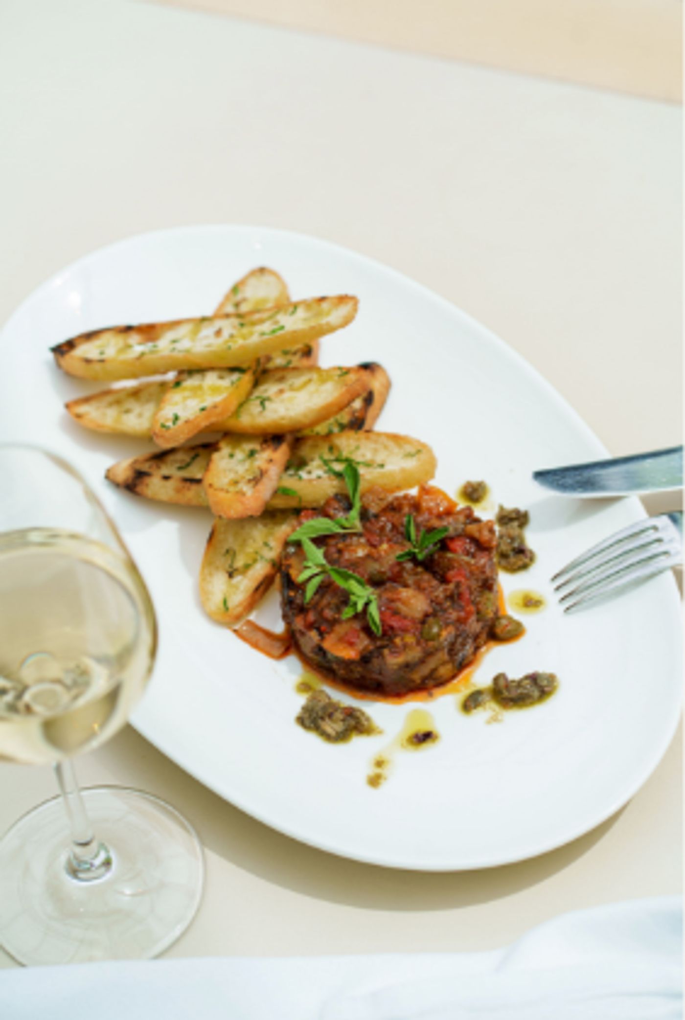 Review: TAVERN ON THE GREEN for Exceptional Dining Review: TAVERN ON THE GREEN for Exceptional Dining Image