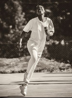 Dac a James Lewis Photo