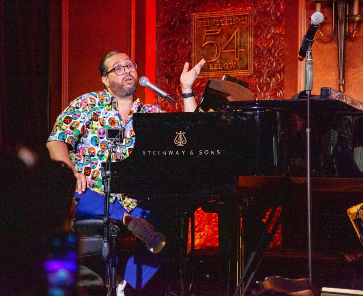 Review: 2 Brothers From Other Mothers Star In JAIME LOZANO & MAURICIO MARTÍNEZ: HERMANOS Y FAMILIA At 54 Below  Image