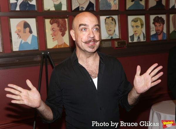Photos: Director Alex Timbers Receives Portrait at Sardi's — photo 22 of 38