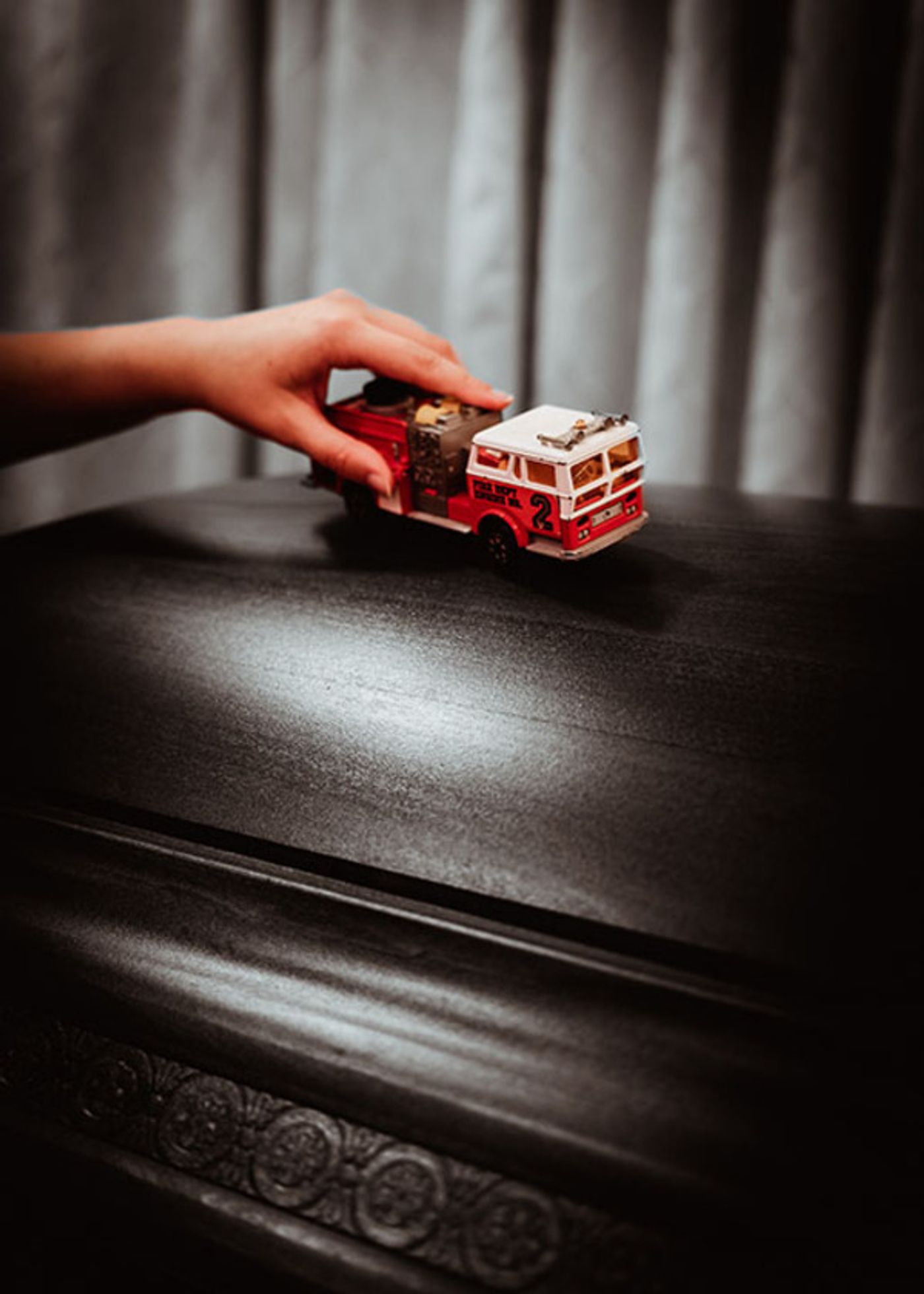 Photos: Meet the Cast of Paramount Theatre's FUN HOME Photos: Meet the Cast of Paramount Theatre's FUN HOME Image