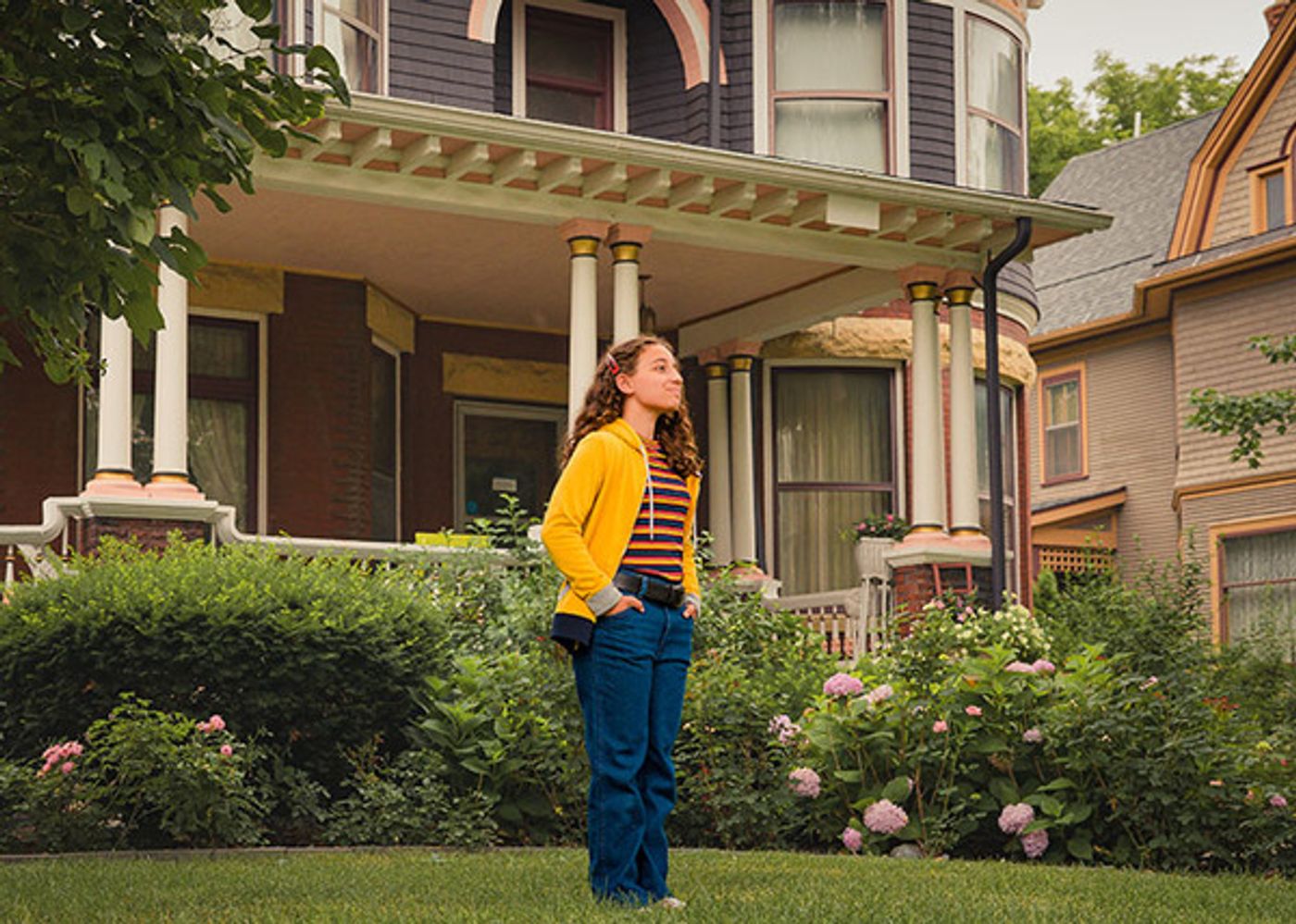 Photos: Meet the Cast of Paramount Theatre's FUN HOME Photos: Meet the Cast of Paramount Theatre's FUN HOME Image