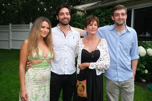 Diana Cuervo, John Ruehl Mercedes Ruehl, Jake Ruehl

photo by Rob Rich/SocietyAllure. Photo