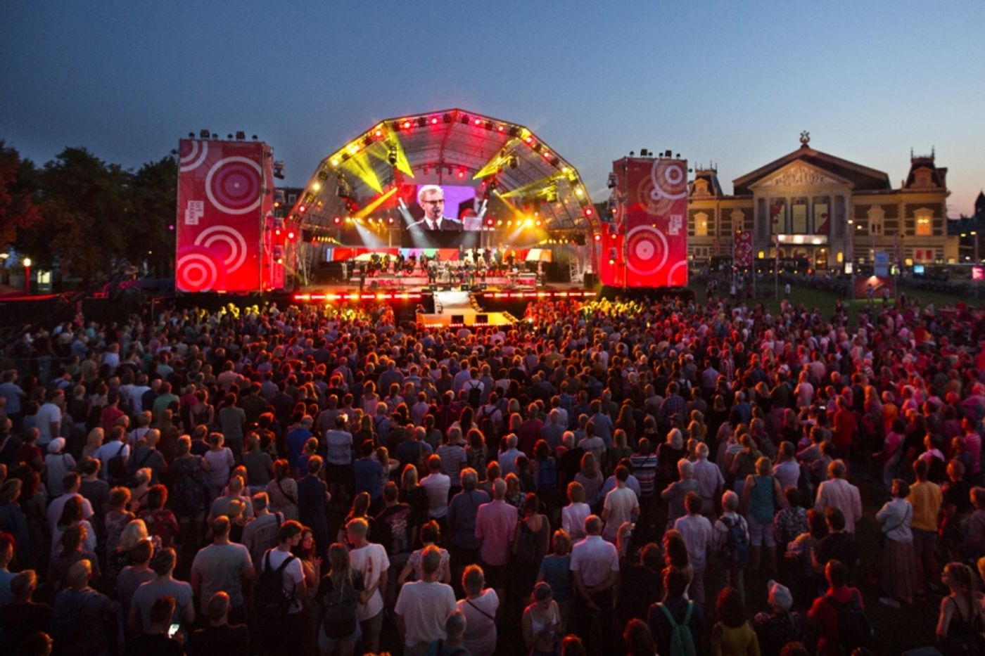 Feature: Aftrap Uitmarkt 2022: Willeke Alberti, Karsu en Brass Rave Unit!  Image