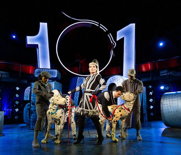 Kate Fleetwood with Pongo and Perdi puppeteed by Yana Penrose, Emma Lucia, Danny Coll Photo