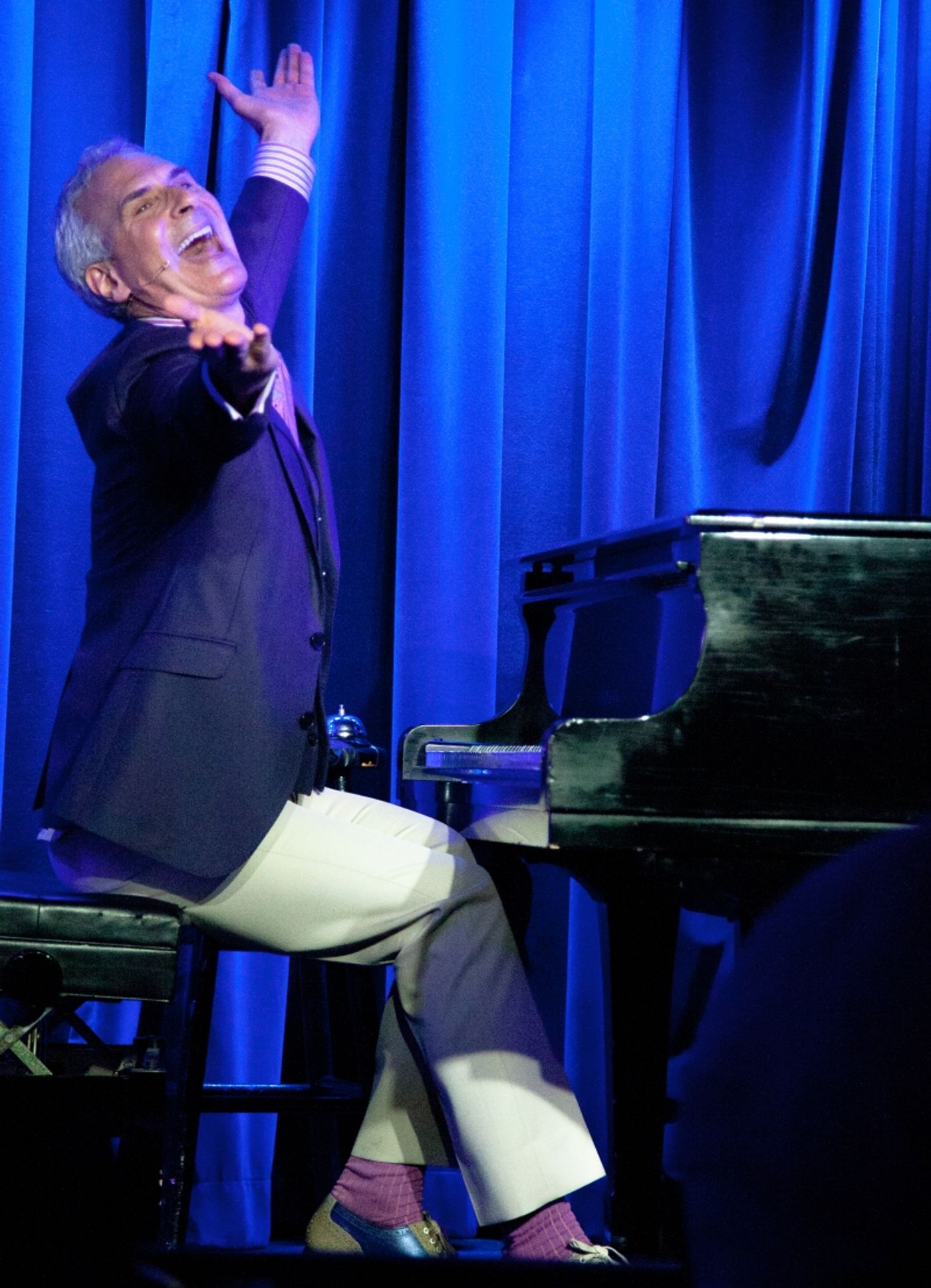 Review: Mark Nadler's HART'S DESIRE Is Newfangled Art On Fire At The Laurie Beechman Theatre Review: Mark Nadler's HART'S DESIRE Is Newfangled Art On Fire At The Laurie Beechman Theatre Image