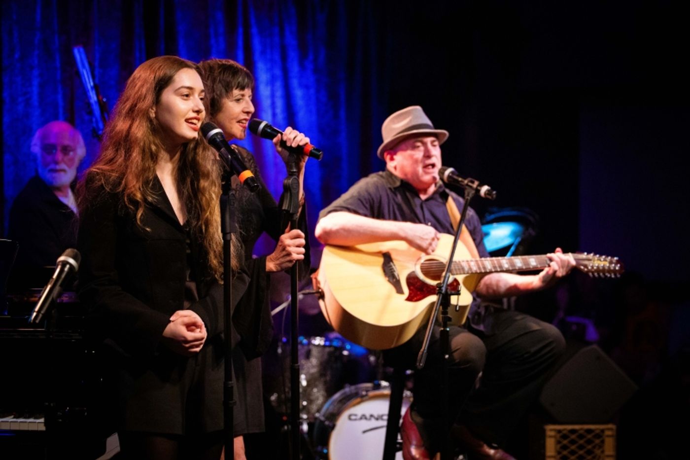 Photos: July 19th THE LINEUP WITH SUSIE MOSHER at Birdland Theater Looks Good Lensed by Matt Baker Photos: July 19th THE LINEUP WITH SUSIE MOSHER at Birdland Theater Looks Good Lensed by Matt Baker Image