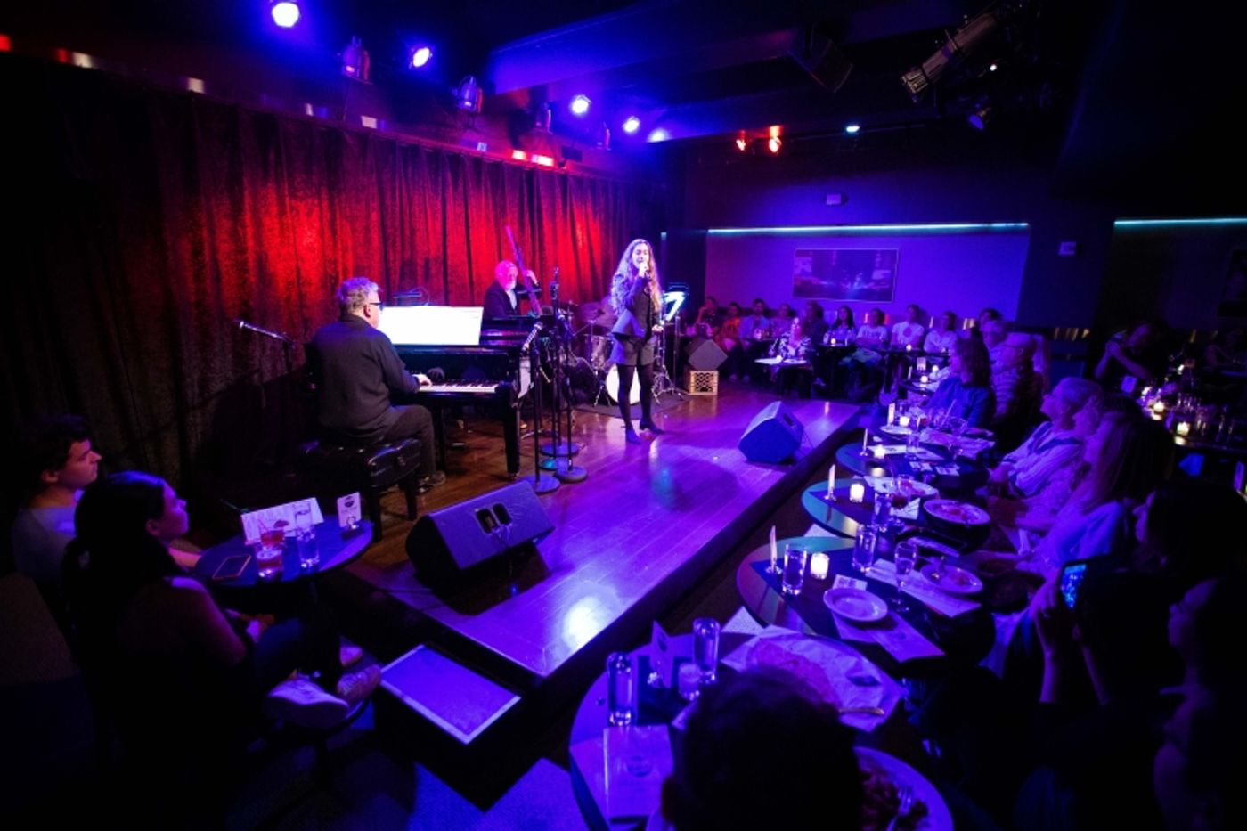 Photos: July 19th THE LINEUP WITH SUSIE MOSHER at Birdland Theater Looks Good Lensed by Matt Baker Photos: July 19th THE LINEUP WITH SUSIE MOSHER at Birdland Theater Looks Good Lensed by Matt Baker Image