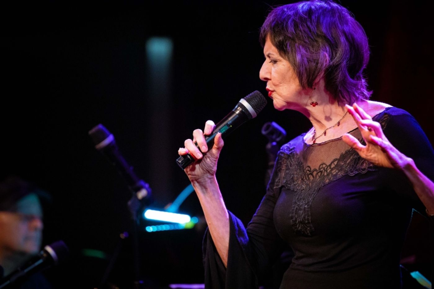 Photos: July 19th THE LINEUP WITH SUSIE MOSHER at Birdland Theater Looks Good Lensed by Matt Baker Photos: July 19th THE LINEUP WITH SUSIE MOSHER at Birdland Theater Looks Good Lensed by Matt Baker Image