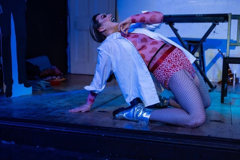 Feature: ELEVATOR FRINGE, Part One: Performers Pitch Their Shows To You... Quickly!  Image