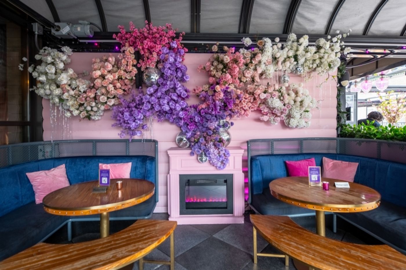 Magic Hour Rooftop Bar & Lounge for a Sparkly Rooftop Brunch  Image