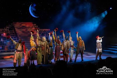 Cast of Joseph at Tuacahn Amphitheatre Photo