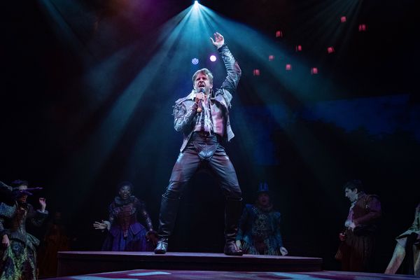 Photo Exclusive: First Look at Ben Fankhauser, Jackie Burns, and More In SOMETHING ROTTEN! At Broadway at Music Circus — photo 14 of 26