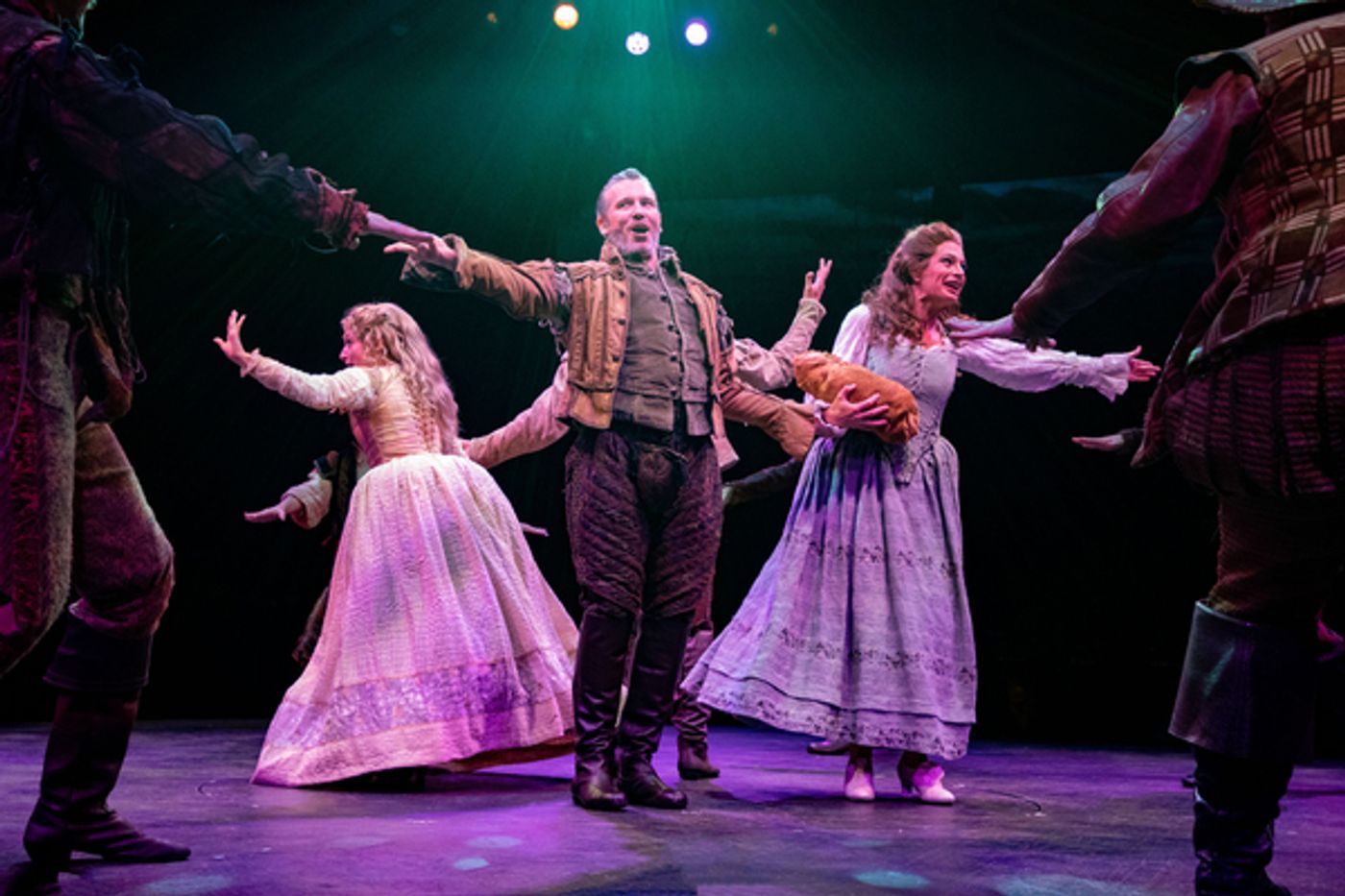 Photo Exclusive: First Look at Ben Fankhauser, Jackie Burns, and More In SOMETHING ROTTEN! At Broadway at Music Circus  Image