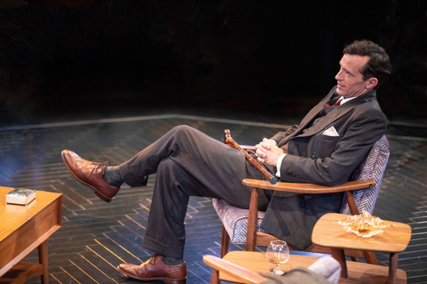 Photos: First Look at DIAL M FOR MURDER, Now Playing at the Old Globe  Image
