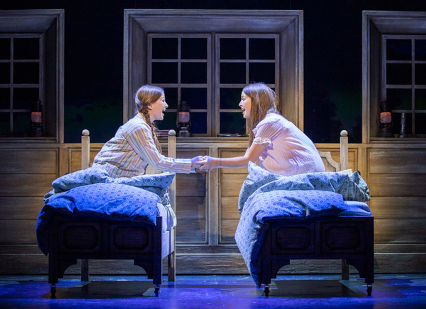 Photos: First Look at IDENTICAL, Based on THE PARENT TRAP  Image