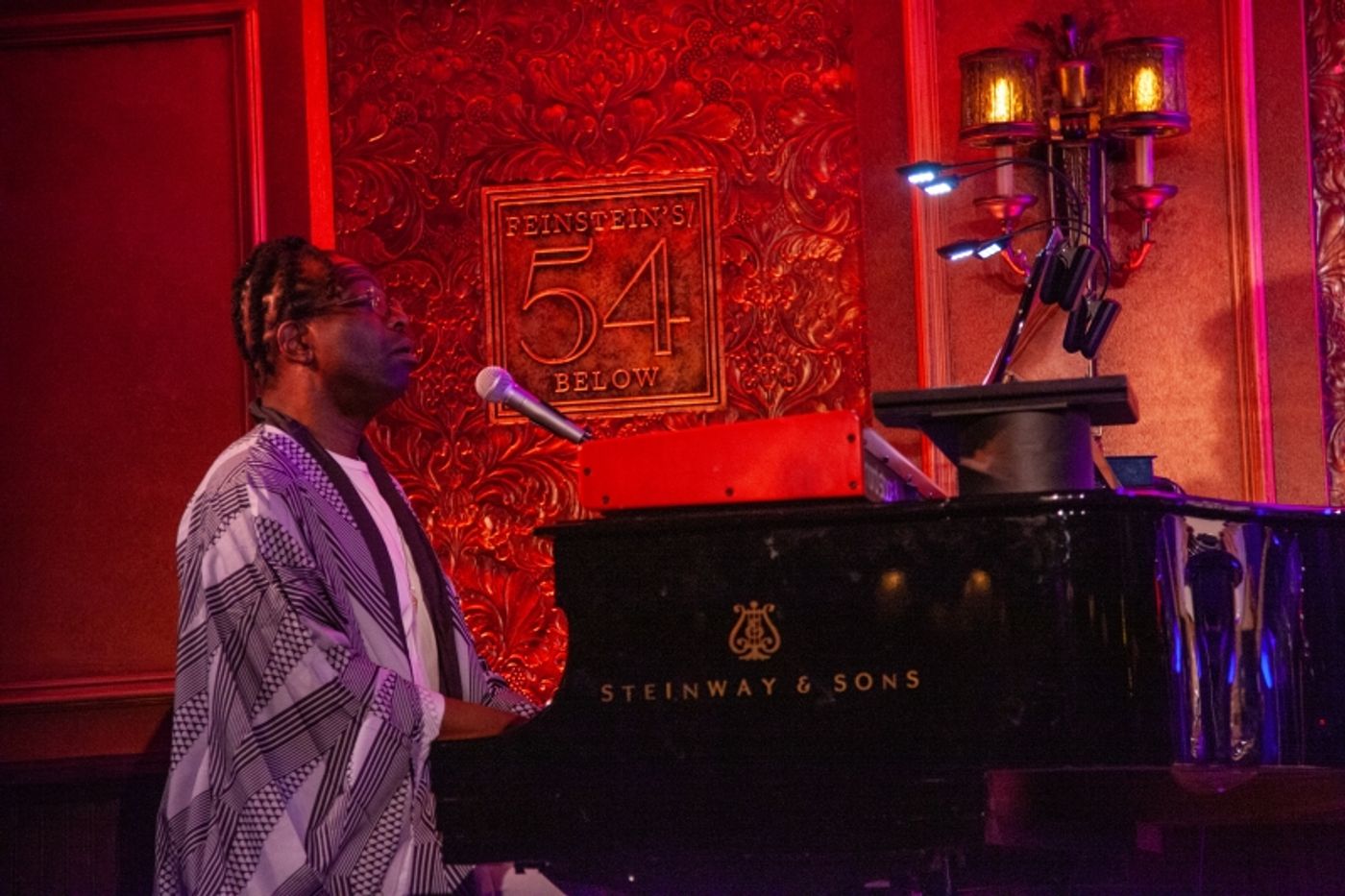 Review: Storytelling Floods The Basement When Aaron David Gleason Brings COME HELL AND HIGH WATER To 54 Below  Image