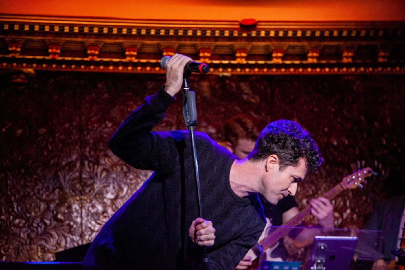 Review: Storytelling Floods The Basement When Aaron David Gleason Brings COME HELL AND HIGH WATER To 54 Below  Image