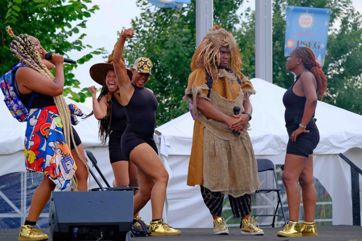 Photos: First Look at the World Premiere of TANISHA FORDHAM'S SNATCH YO' FREE Photos: First Look at the World Premiere of TANISHA FORDHAM'S SNATCH YO' FREE Image