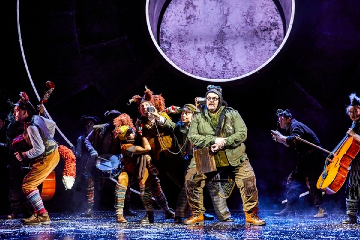 Julian Hoult and company at 