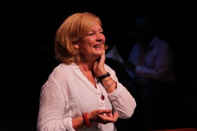 Michele Pawk Photo
