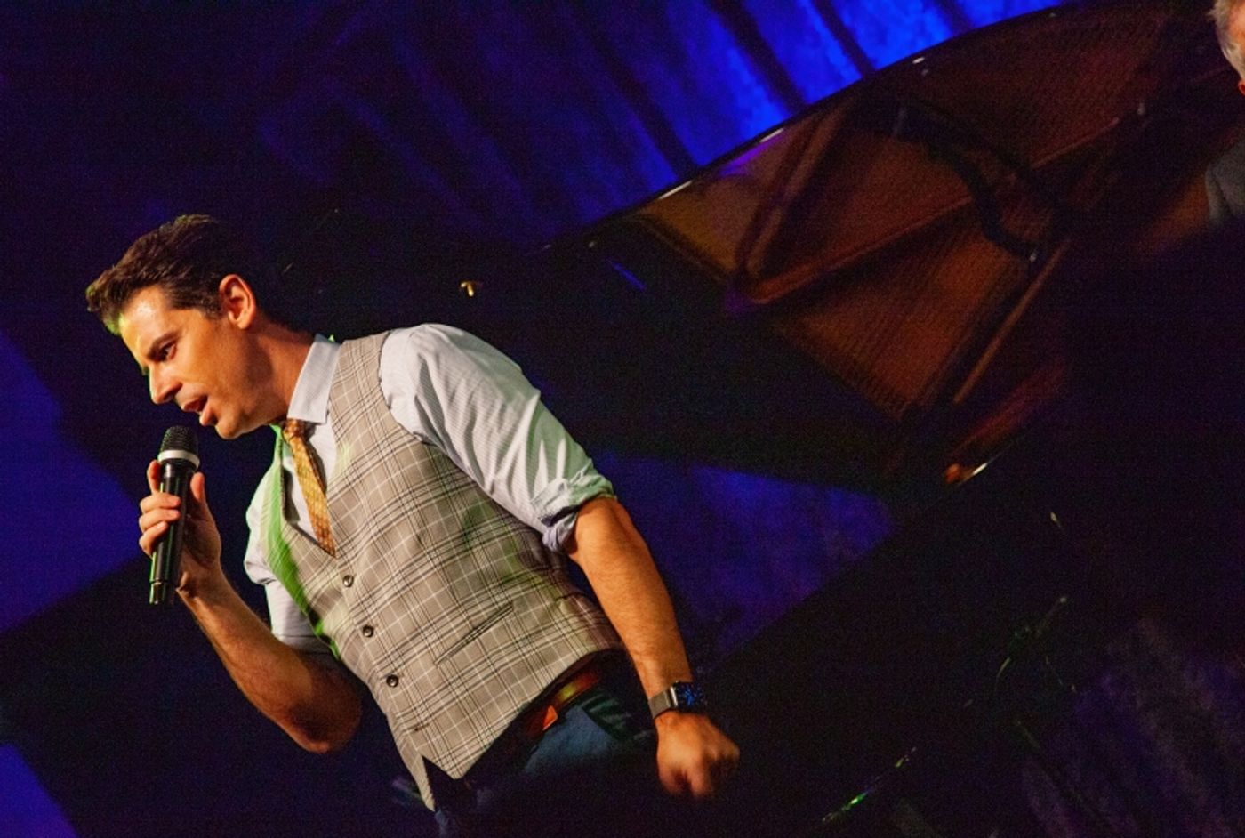 Review: TONY DeSARE Makes Musical Serotonin at Birdland Theater Review: TONY DeSARE Makes Musical Serotonin at Birdland Theater Image