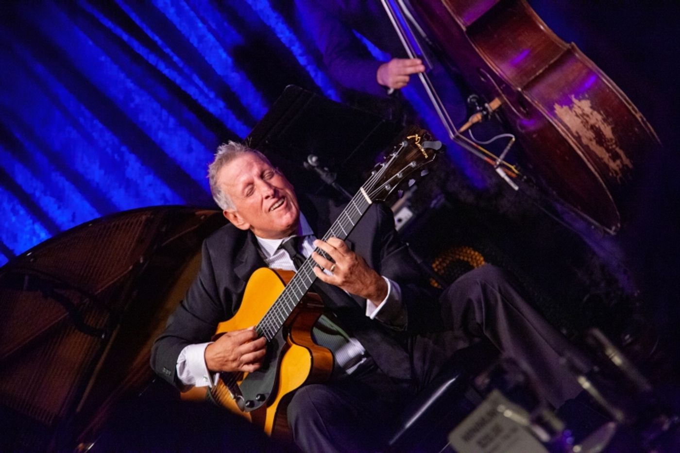 Review: TONY DeSARE Makes Musical Serotonin at Birdland Theater Review: TONY DeSARE Makes Musical Serotonin at Birdland Theater Image