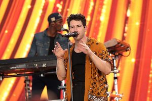 Nick Jonas performs at the Cedars Sinai Medical Center’s Board of Governors 50th Anniversary Gala
@ BroadwayWorld Nick Jonas performs at the Cedars Sinai Medical Center’s Board of Governors 50th An Photo