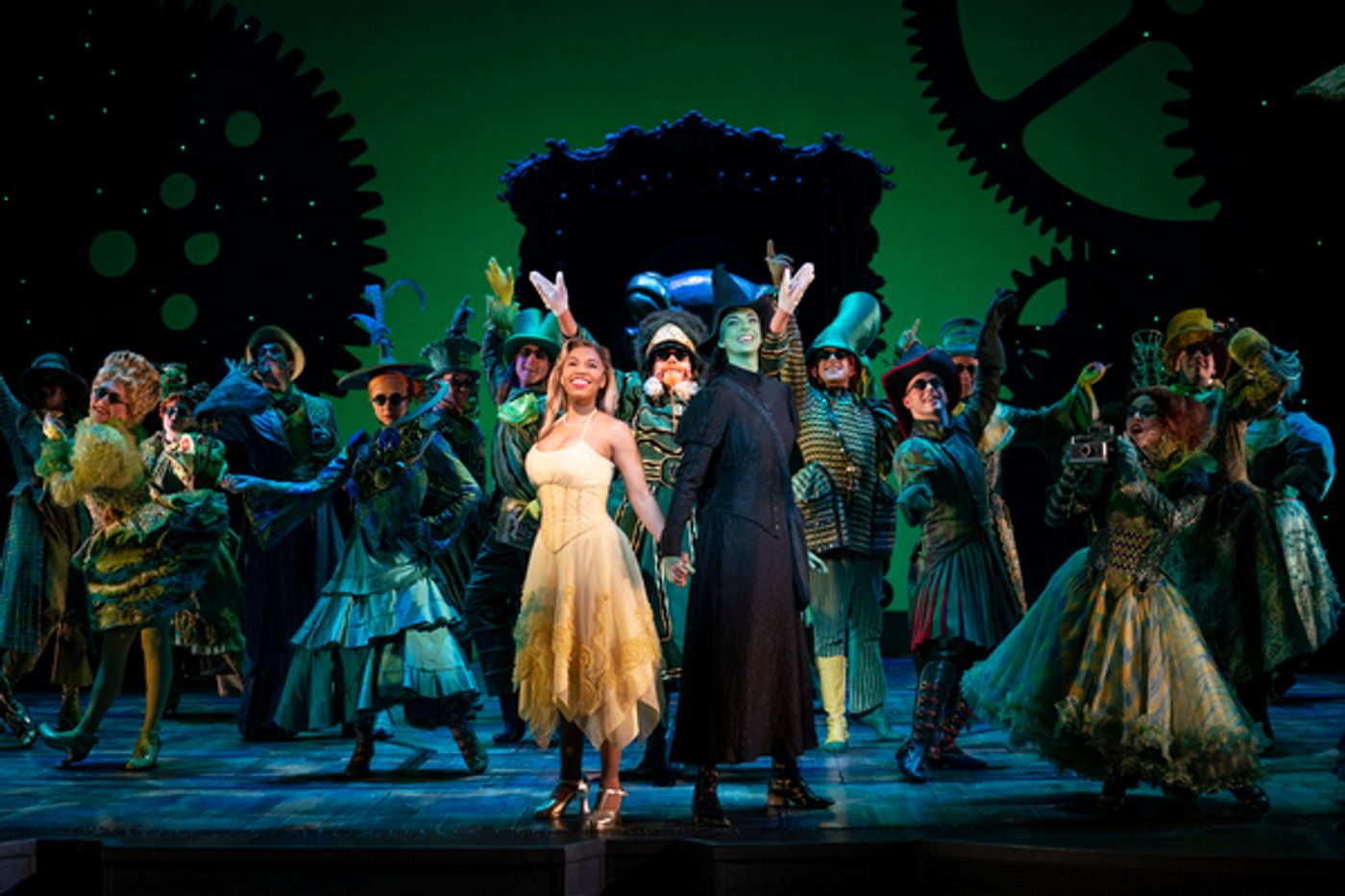 Photos: Talia Suskauer, Cleavant Derricks, Mikayla Renfrow & More Join WICKED On Broadway  Image