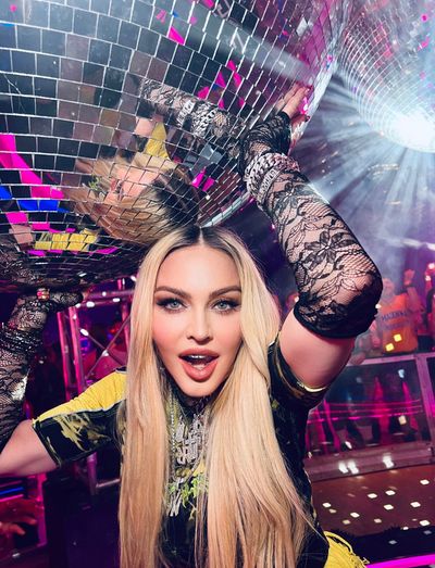 Madonna Photo