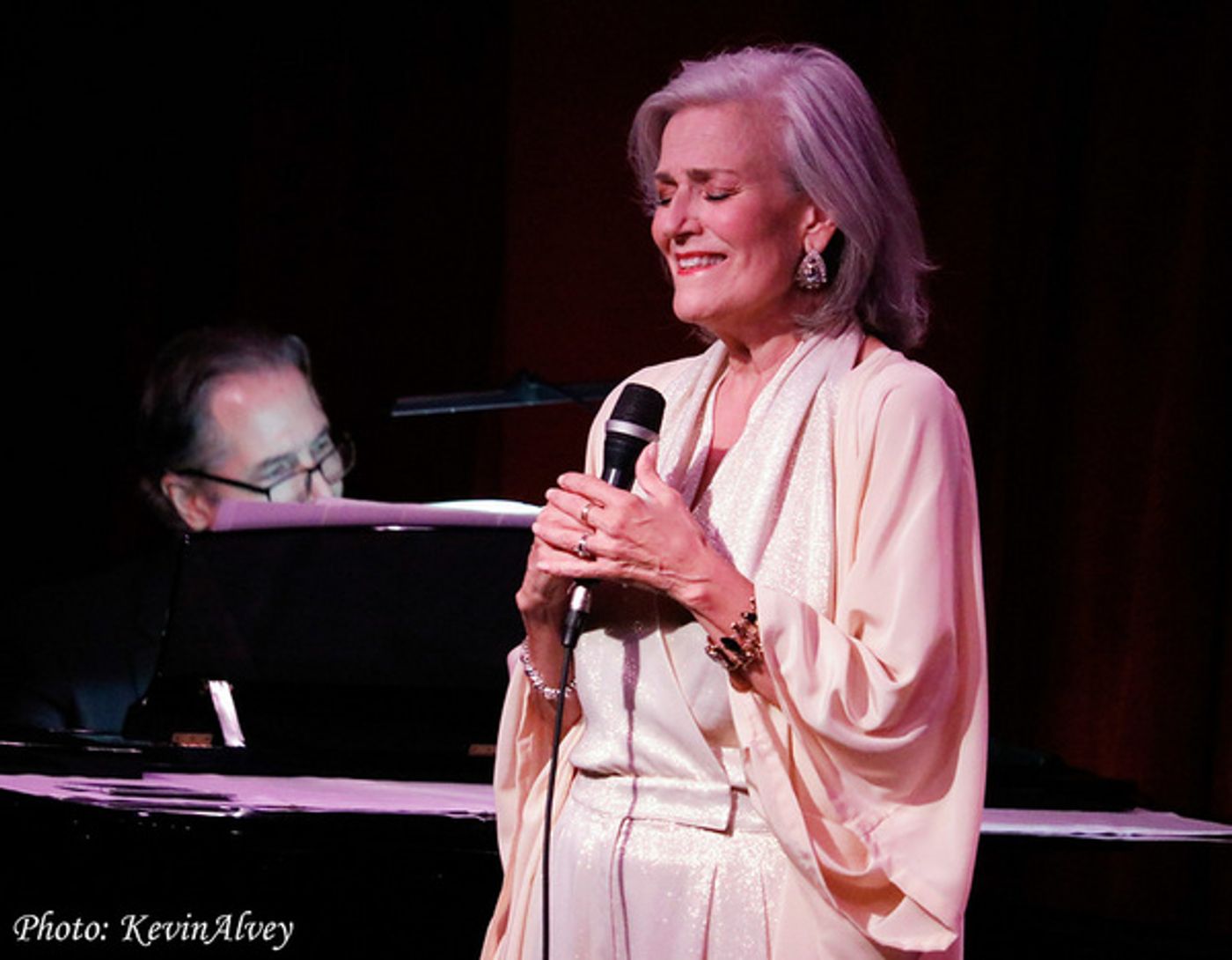 Photos: Karen Mason Celebrates Thirty Year Musical Collaboration In Concert At Birdland  Image