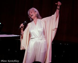 Karen Mason @ BroadwayWorld Karen Mason Photo