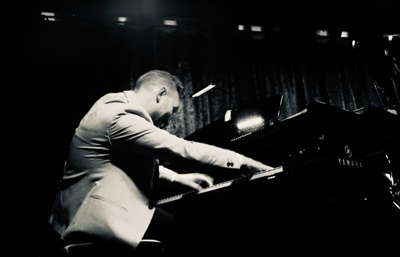 Photos:  August 9th THE LINEUP WITH SUSIE MOSHER at Birdland Theater by Photographer Gene Reed  Image