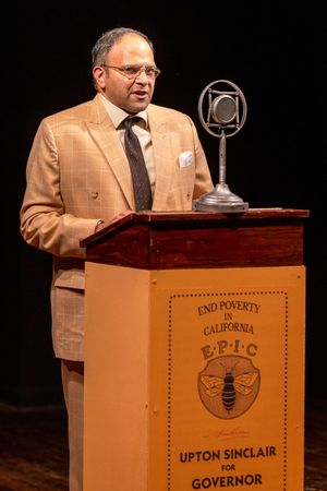 Anish Jethmalani @ BroadwayWorld Anish Jethmalani Photo