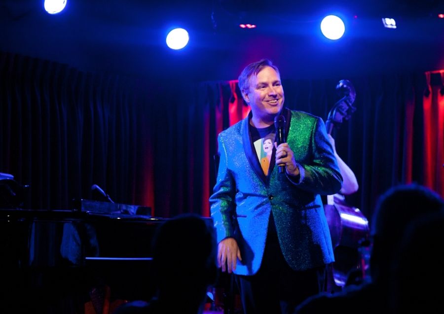 Review: Robbie Rozelle Debuts New Green Room 42 Residency PARTY MIX Image