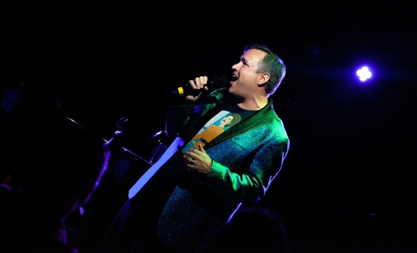 Review: Robbie Rozelle Debuts New Green Room 42 Residency PARTY MIX  Image