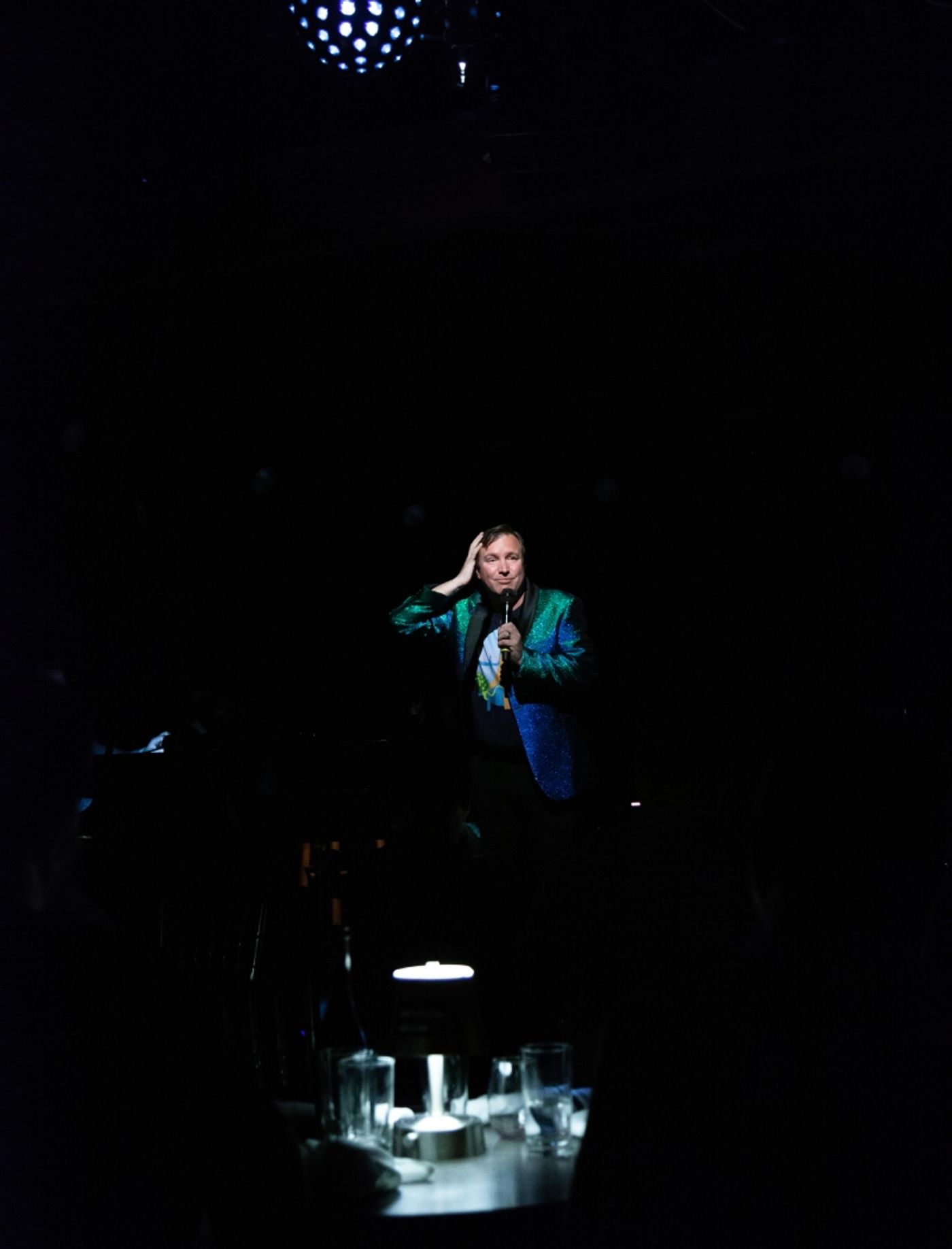 Review: Robbie Rozelle Debuts New Green Room 42 Residency PARTY MIX  Image