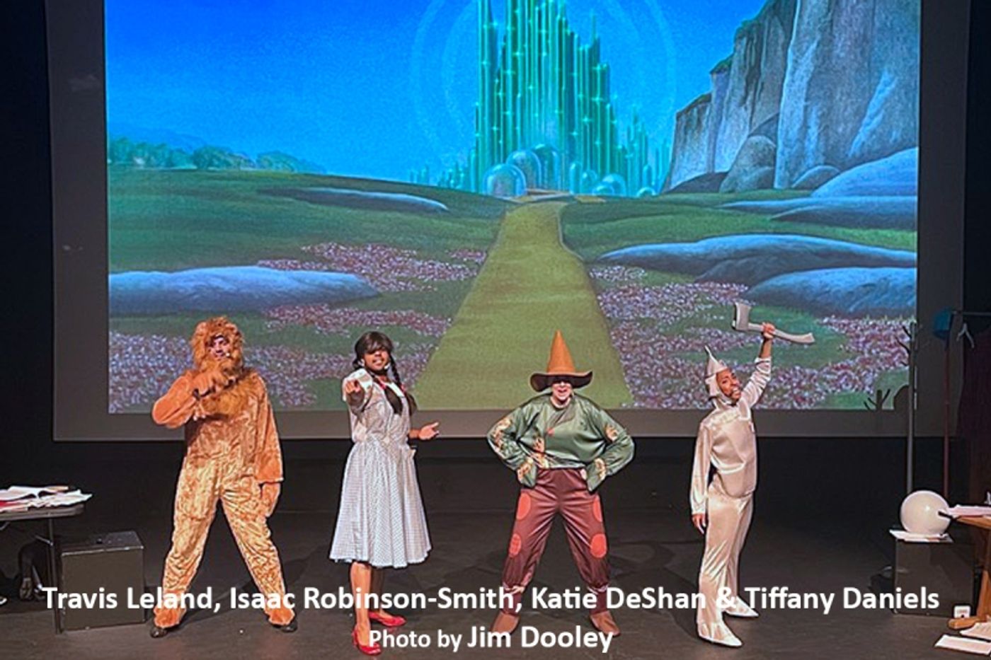 Interview: Katie DeShan's Always Having Fun in THE REVUE  Image