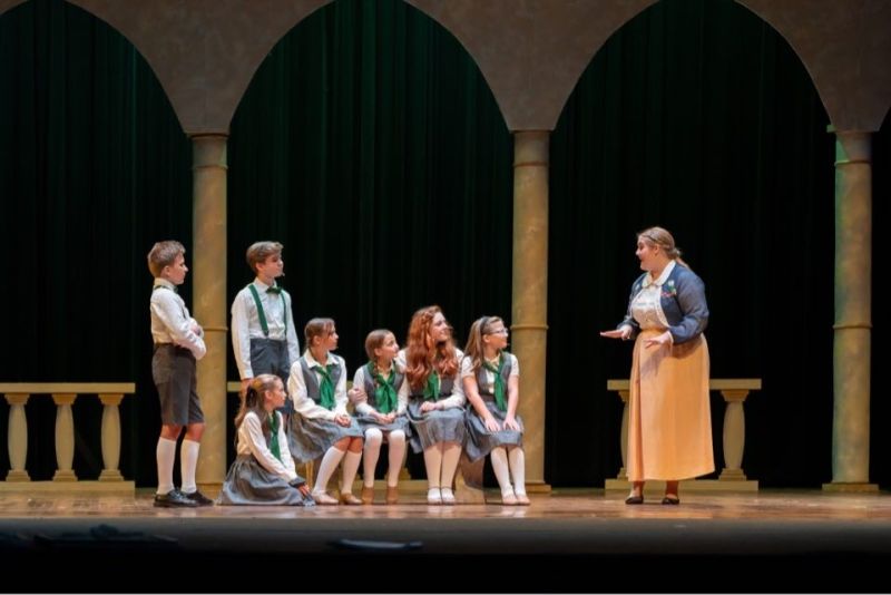 Review: THE SOUND OF MUSIC at The Red Curtain Theatre Delights Audiences in Central Arkansas  Image