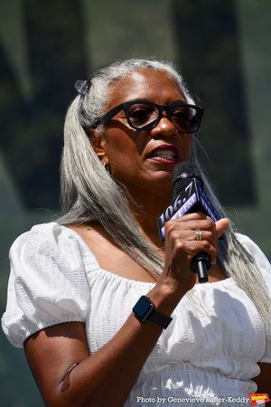 Lite FM 106.7 Host Helen Little @ BroadwayWorld Lite FM 106.7 Host Helen Little Photo